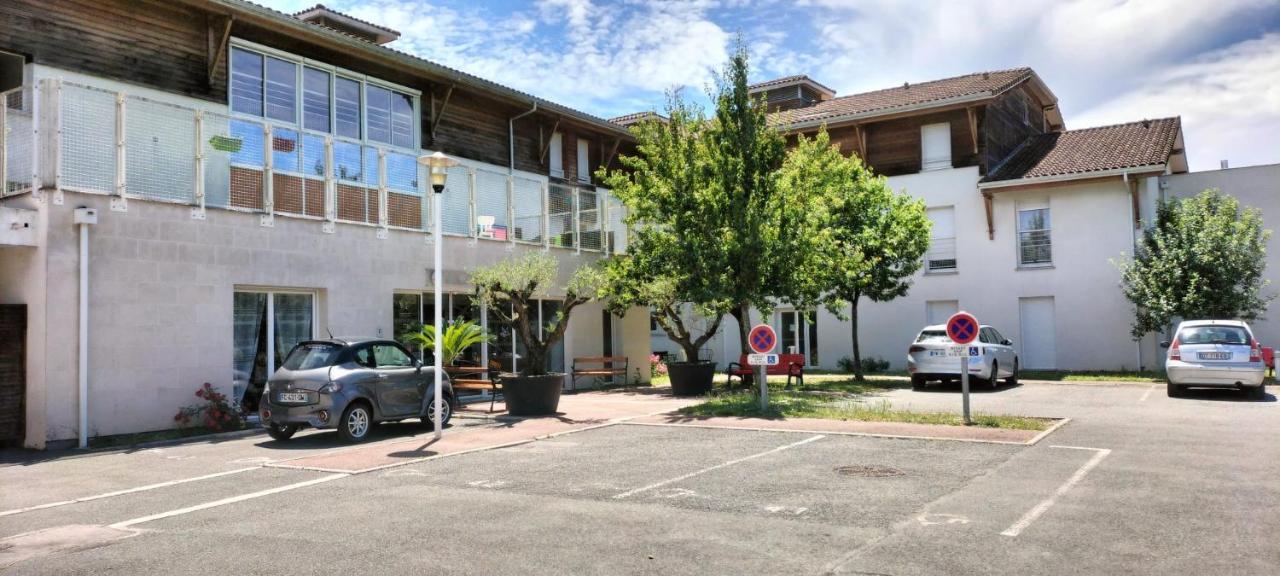 Villa Rose De Mons - Residence Services Senior La Brede Luaran gambar